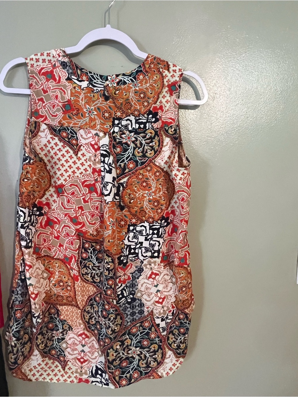 Rose & Olive  Orange Multi Patchwork Print Sleeveless Top Blouse S NWT - Picture 4 of 8